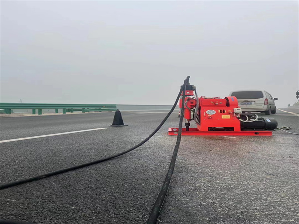 随县马路路基路面开裂下沉注浆加固灌浆